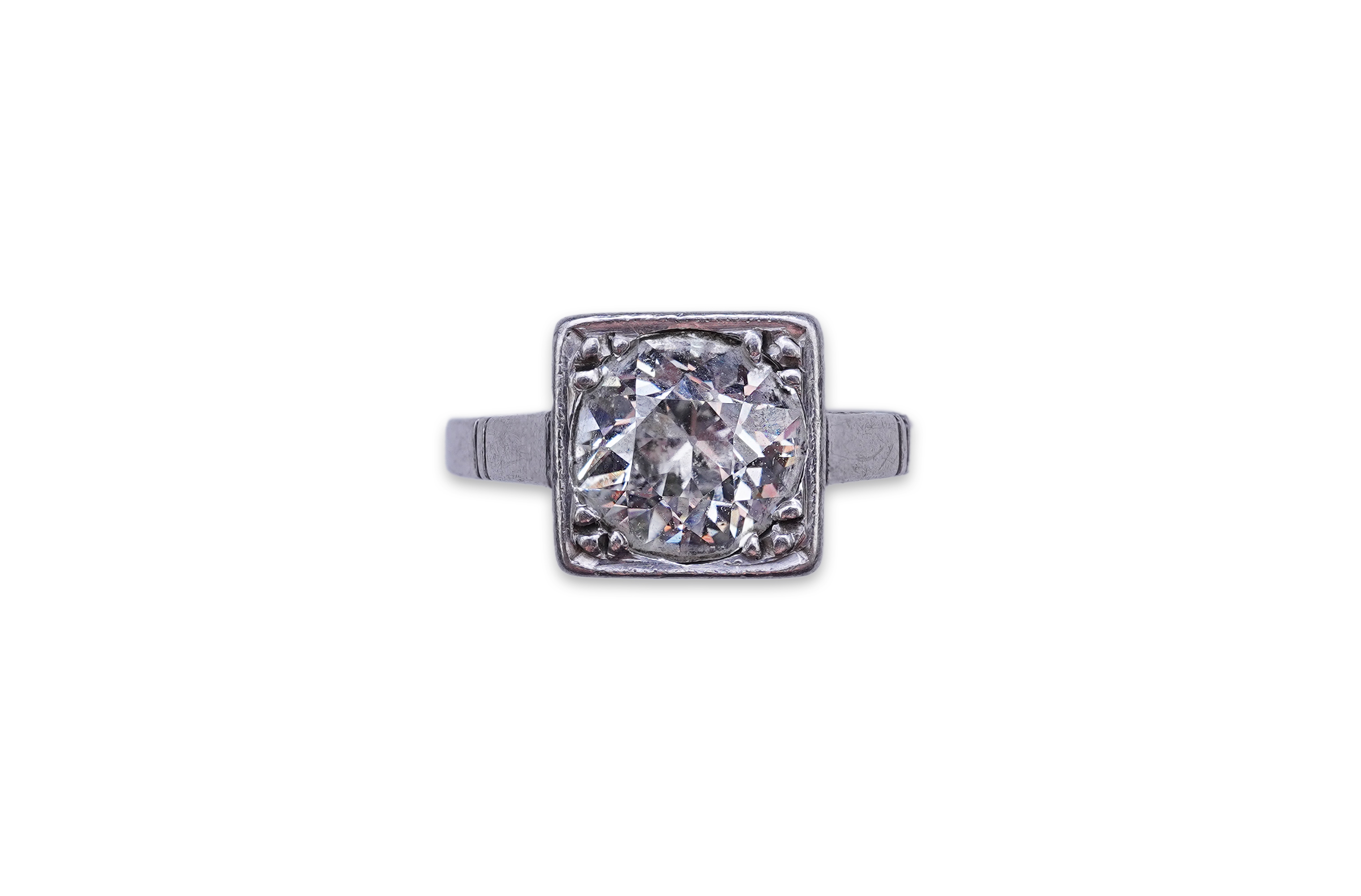 A solitaire diamond ring, early 20th century
